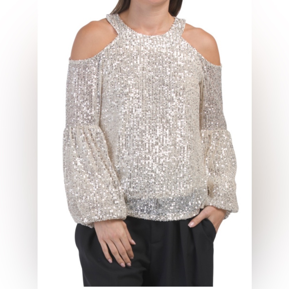 NWT! CECE embellished long sleeve top with balloon sleeves. Cut out shoulders.